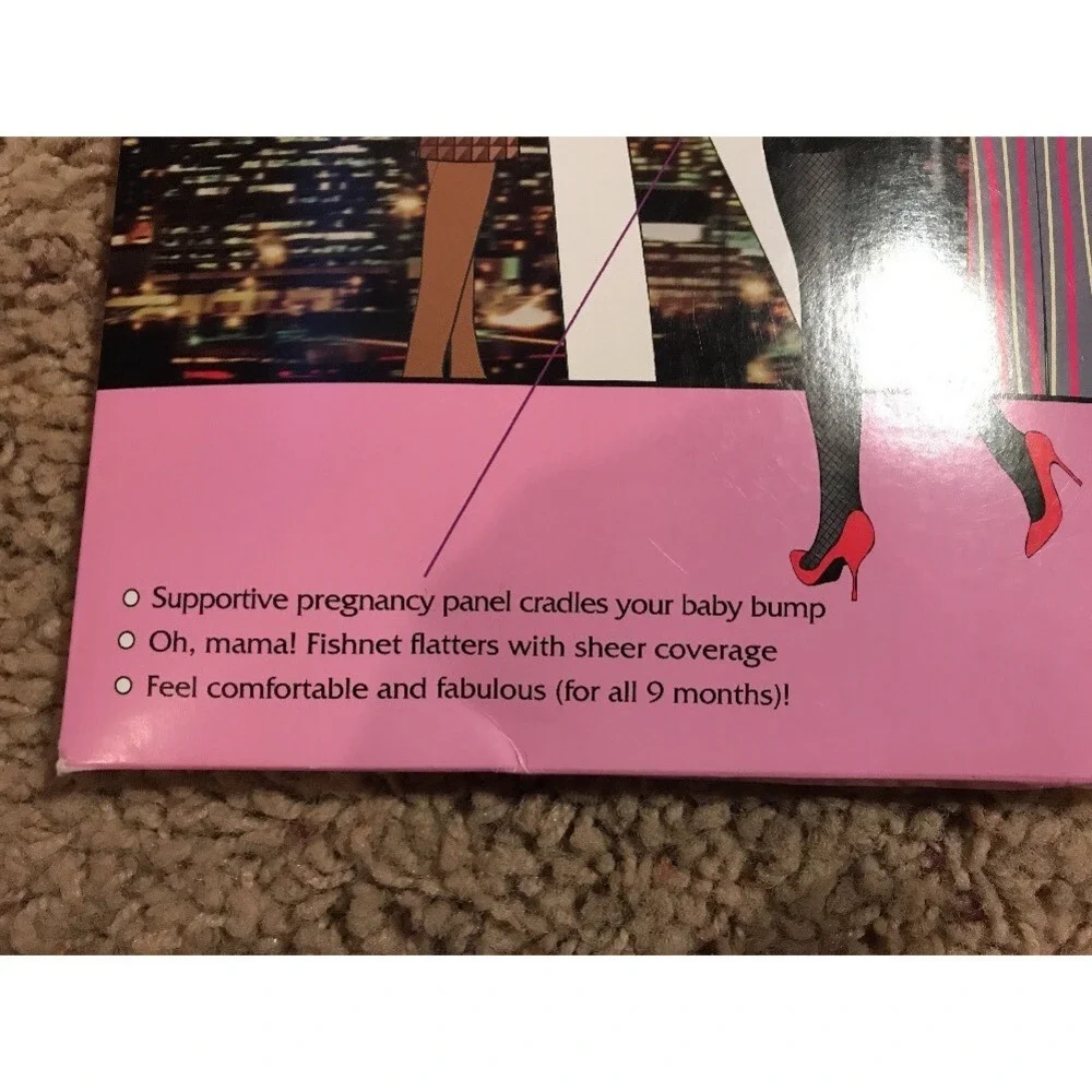 New ASSETS MARVELOUS MAMA Maternity‎ Pantyhose Size 1 Black Fishnet